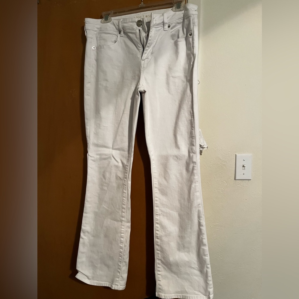 White skinny kick jeans from American Eagle. Women’s size 10 regular